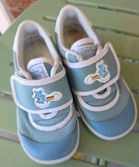 1985 Care Bear Cousins Buster Brown Sneakers Size 7M Shoes Blue