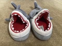 Crewcuts TODDLER Child’s SHARK SLIPPERS 6.75” Insole Kids 10 House Shoes