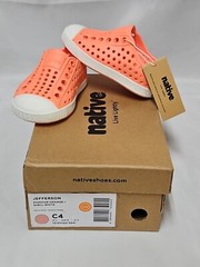 NATIVE Jefferson Popstar Orange Shell White Child Sz C4 Slip-on Shoes EUC W Box