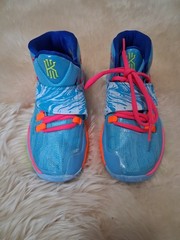 Nike Kyrie 6 Kids Basketball Sneaker Blue Pink Neon Yellow 13C CZ4693-409