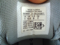 “ NIB “ Converse Juniors Size 11 Gray Chuck Taylor All Stars Gym Shoes “ GREAT „