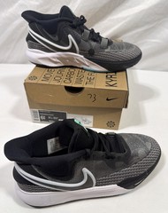 Nike Kyrie 8 GO (GS) Black/White/Light Menta DQ8076-001 Youth Size 6.5 NIB