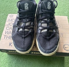 Nike Kyrie Flytrap VI (GS) Kids 7Y Black/White/Gray Basketball Mid DQ8094-009