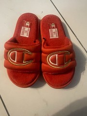 Champion Slides Plush Red Gold Slipper Sandals Unisex Kids Boys Girls Size 1P