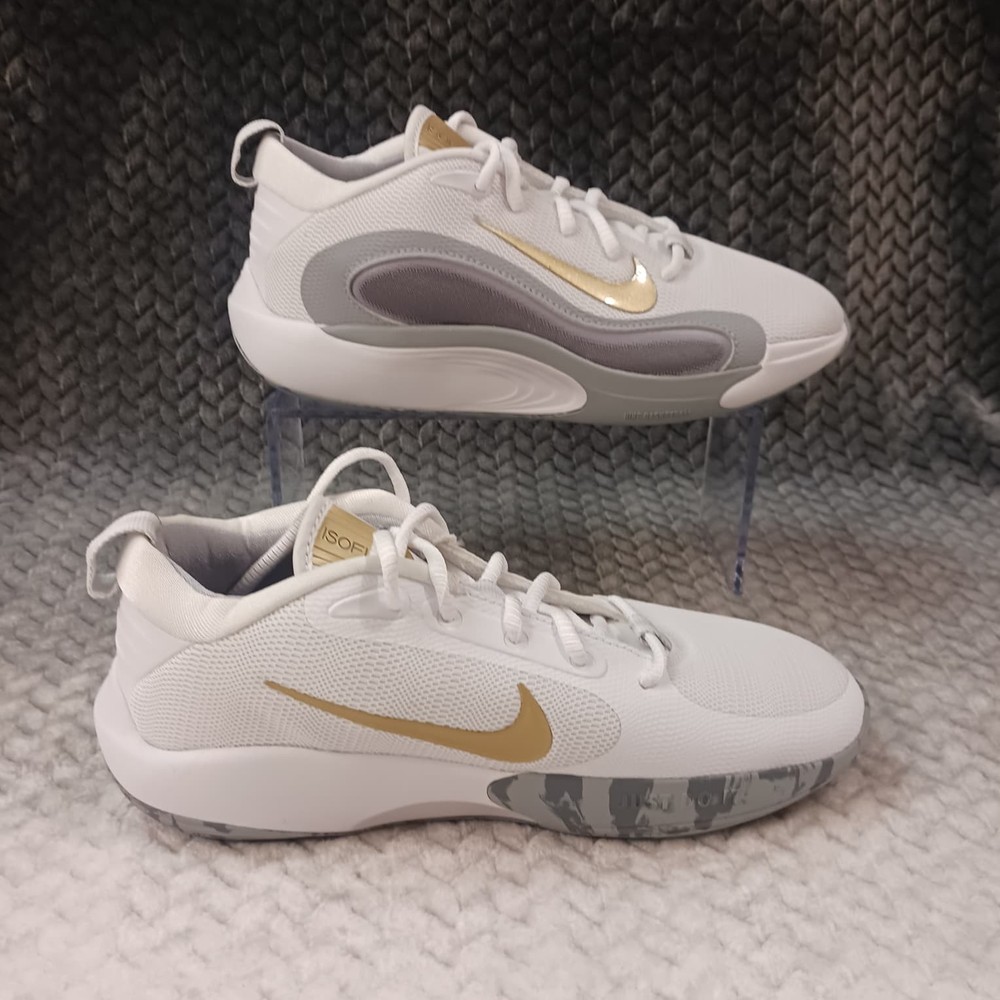 Nike IsoFly Sneaker Youth White Gray Basketball Shoes FN4384-100 Size 6Y