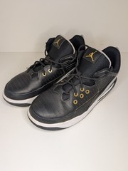 Jordan Max Aura 5 GS Leather Sneakers. Size 7Y Unisex Kids