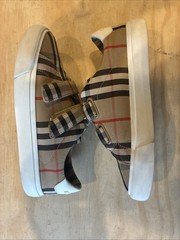 6374) Burberry Mini Markham Plaid Check Strap Shoes EUR SIZE 33 (US Size 2)