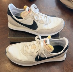 Nike Waffle Trainer 2 Unisex Size 6.5 Youth Black And White