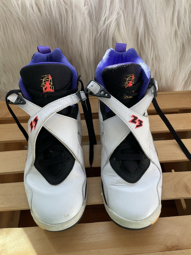 Air Jordan 8 Retro Size 6.5Y / 8 Wmns Three Peat GS Nike White Black 305368-142