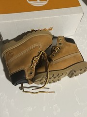 Timberland Classic 6in Waterproof Boot Wheat Nubuck Kids Size 5
