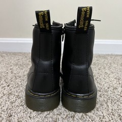 Dr. Martens 1460 Junior Black Leather Lace Up Side Zip Boots Men’s 4 / Women’s 5