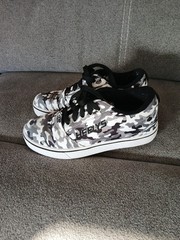 Heelys Pro 20 Prints – Urban White Camo EU 39 USAYOUTH 7 ~ EUC/CLEAN/SMOKE FREE