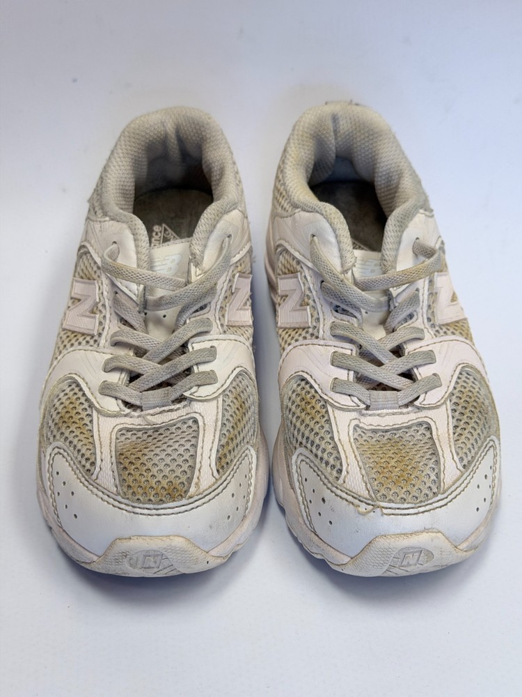 New Balance Kids Running Shoes White Gray Mesh Sneakers Youth Size 2-3Y