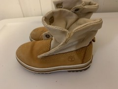 Timberland Classic Premium Wheat Leather 100% Waterproof Boots For kids Size 8