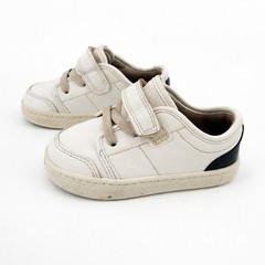 Carter’s Simple Joys Jesse White Navy Sneakers Baby Boy First Walker Size 5M