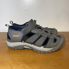 World Wide Sportsman Size 2 Kali River Hiking Water Shoes Sandals Youth Outdoor