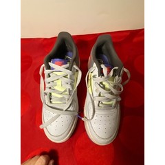 Nike Air Force Sneakers YOUTH 6.5 Dk gray Lt. Gray Red-orange accents EUC