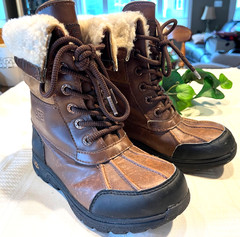 Uggs Boots Butte II Waterproof Boots Brown Childs Kids 1 1005582K Unisex