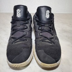 Nike Kyrie Flytrap 11 GS Basketball Kids Youth Shoes Black White AA1154-001 6Y