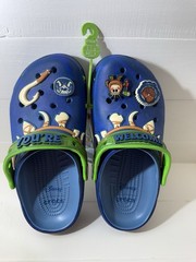 Crocs Classic Clog x Disney Moana-Maui 🌺 (211198-90H)/Sz: 4Y/(NEW In RPL BX)