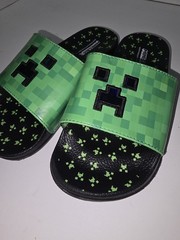 Minecraft Youth Slide Sandles Size 13-1