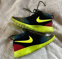 Nike Roshe One Mid Winter Pendleton (GS) sneakers size 7Y