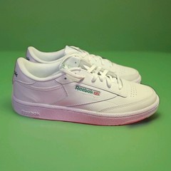 Size 7 REEBOK CLUB C KIDS