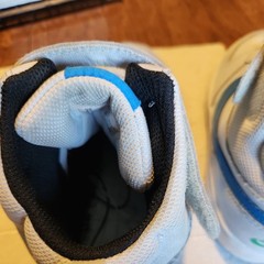 Kids‘ Nike Court Borough Mid 2 Blue and White Casual Basketball Shoes Size 3Y