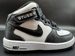 Size 1 – Stüssy x Nike Air Force 1 Mid in a black and white Kids Shoes 🐼