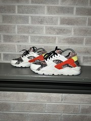 Nike Air Huarache Run SE Doodle DV2243-100 Youth Size 7