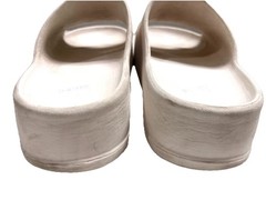 Bone Cloud Slipper Waterproof Slide Shoe Kid’s Size 3 Cushion Platform