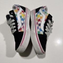 VANS OLD SKOOL RAINBOW CHECKERED LACE-UP SNEAKERS, KIDS SIZE 12