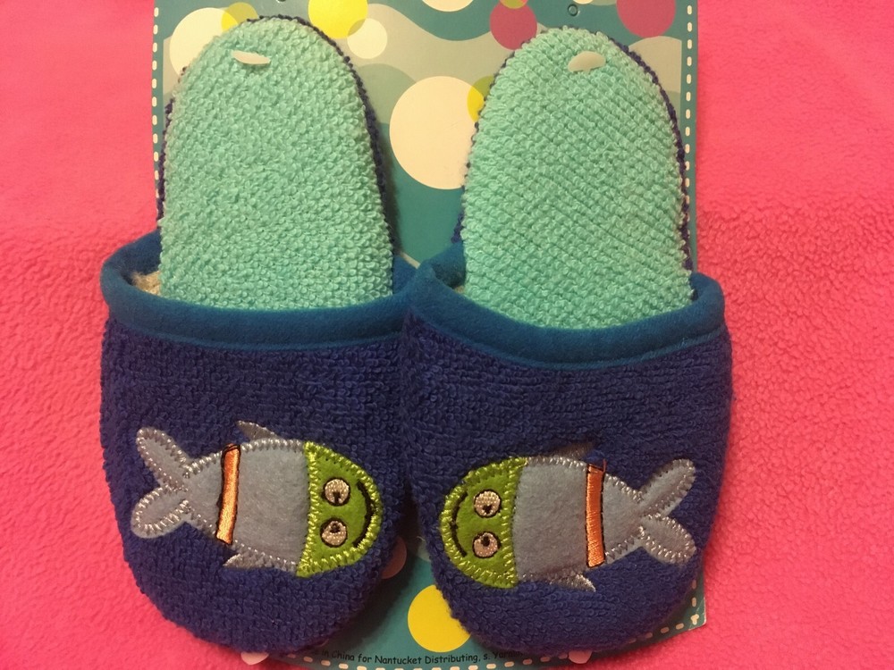 Childrens Blue FUN FISH SLIPPERS Various Sizes Available S~M~L *NEW~FREE SHIP*