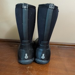 Bogs Classic High Youth Size 4 Euro size 37 Black Insulated Waterproof Boots