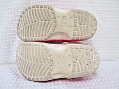 Crocs Shoes Youth Size 2 Red White Classic Clog Sonic the Hedgehog Jibbitz