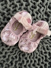 JUICY COUTURE PINK BALLET FLAT STRETCH INFANT 2 EUC BABY