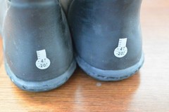 BOGS K York Boots Rain/Snow Winter Solid Black Youth/Big Kid Size 4 EUC
