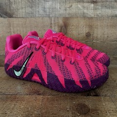 Nike Ja 3 ‚Max Volume‘ Hyper Pink Basketball Shoe IB4773-600 Size 4Y / WMNS 5.5