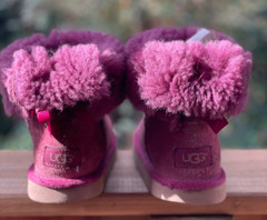 UGG Kids Boots Size 1 Bailey Bow Suede Sheepskin Lining Warm Burgundy