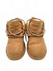 UGG Neumel II Unisex Kid Chukka Boot, Size 6 -Camel