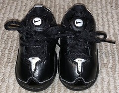 NIKE ZOOM LOW KIDS BLACK/SILVER SIZE 3Y 3K 3C GREAT CONDITION