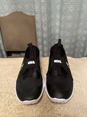 NEW Nike Flex Runner 2 Black Running Shoes DJ6038-002 Youth Size 7Y Women’s 8.5