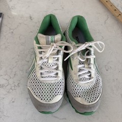Reebok Signal Athletic Sneakers Kids Size 6 Unisex White With Green Preowned