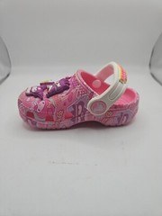 Crocs and Hello Kitty & Friends Kids Classic Clog with 8 Jibbitz Charms PINK C5