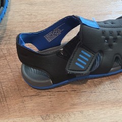 Wonder Nation Unisex Kids Hook & Loop Adjustable Sandals Black/Blue 11/12