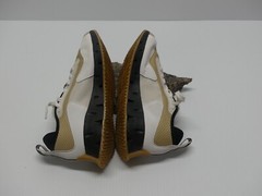 BIG Kids Reebok Zig Dynamica tan/white athletic laceup sneakers sz 4