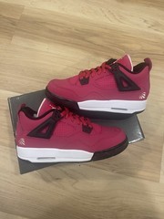 Jordan 4 Retro Voltage Cherry (GS) Size 5.5y / 7W ( RARE )