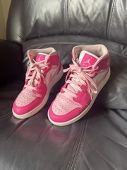 Air Jordan Nike Pink and White Mids Size 5Y – excellent condition