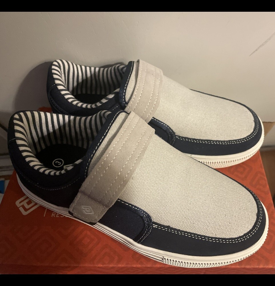 Dream Pairs – kids shoes size 3