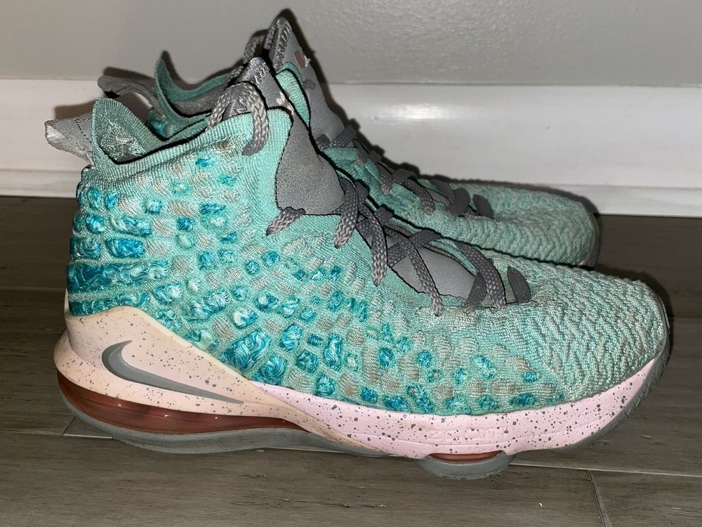 Nike Air LeBron 17 XVII South Beach Size 6Y Youth Aqua Blue Pink BQ5594-444